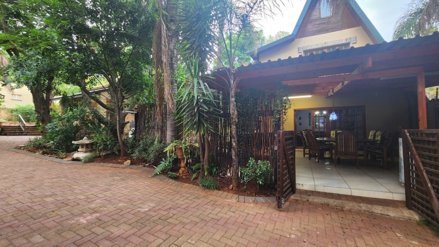 4 Bedroom Property for Sale in Meerhof North West